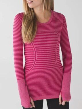Lululemon Swiftly Tech Long Sleeve Crew
Heathered Berry Rumble 6